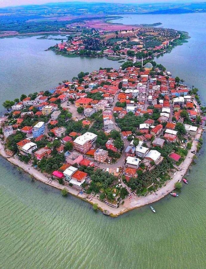 Gölyazı Gezi Rehberi: Bursa’nın sempatik adası